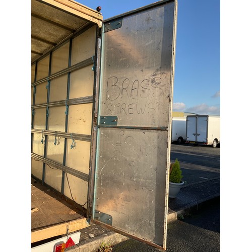 496 - BATESON TRI AXLE BOX TRAILER , TRAILER BOARD NOT INCLUDED,OUTSIDE W73” L179” H92” INSIDE W70” L169” ... 