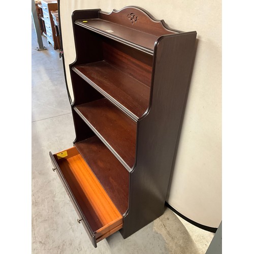 478 - MODERN MAHOGANY WATERFALL BOOK CASE WITH DRAWER TO BASE LABELLED ROSSMORE FURNITURE H46