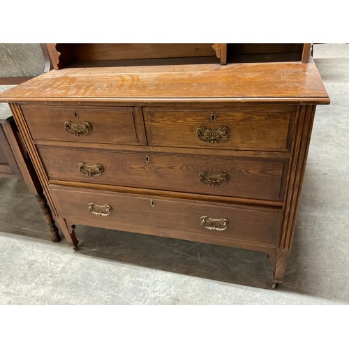 445 - EDWARDIAN OAK DRESSING TABLE WITH OVAL FRAMED MIRROR FLANKED BY TWO JEWELLERY DRAWERS OVER FOUR DRAW... 