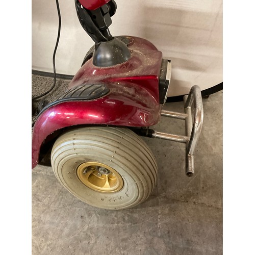 479 - MONARCH XL6 SPECIAL EDITION MOBILITY SCOOTER COMPLETE WITH CHARGER (SOLD FOR SPARES AND REPAIRS)