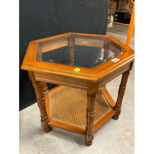 486 - MODERN MAHOGANY HEXAGON SHAPE LAMP TABLE WITH INSET GLASS TOP H21