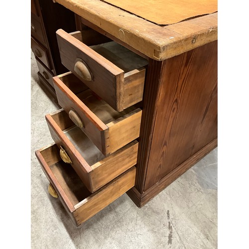 490 - EDWARDIAN TWIN PEDASTAL KNEE HOLE DESK WITH ASSOCIATED TOP WITH EIGHT DRAWERS A/F