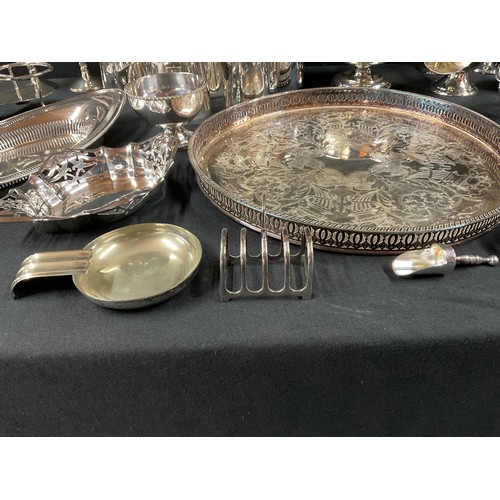 13 - **LOT WITHDRAWN BY VENDOR ** 
BOX OF PLATED WARE TO INCLUDE GOBLETS, CASED PICKLE FORKS , TRAY GRAVY... 