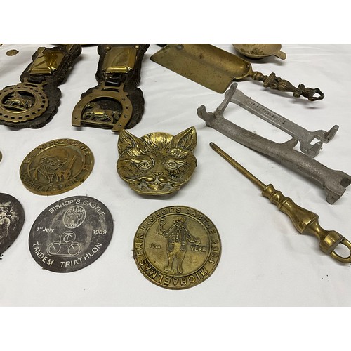 129 - EARLY BRASS JAM PAN AND MARTINGALES ETC