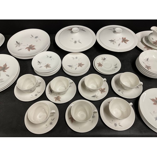 20 - LARGE ROYAL DOULTON TUMBLING LEAVES PATTERN DINNER AND TEA SERVICE - 73 PIECES IN TOTAL.