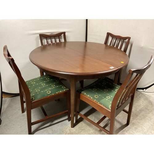 365 - STAG MAHOGANY EXTENDING DINING TABLE WITH SIX MATCHING DINING CHAIRS WITH UPHOLSTERED SEATS H29