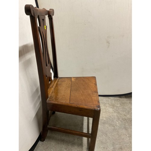 368 - EARLY GEORGIAN OAK HALL CHAIR