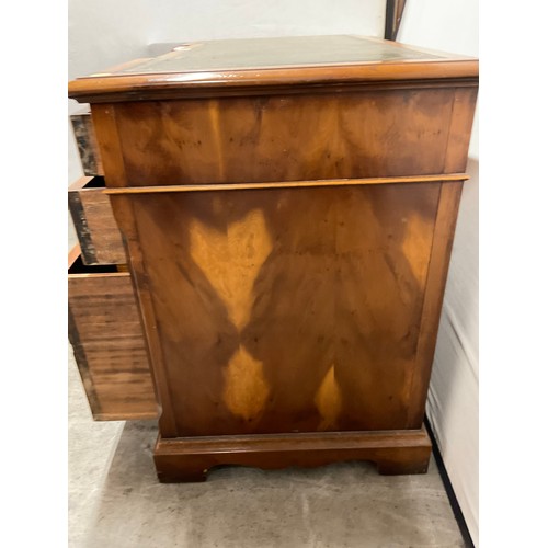 369 - REPRODUCTION YEW WOOD KNEEHOLE TWIN PEDESTAL DESK WITH LEATHER INSET TOP AND NINE DRAWERS H30