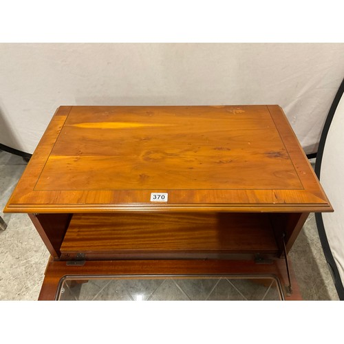 370 - REPRODUCTION YEW WOOD FLAT SCREEN TV STAND H16