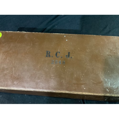 43 - A LEATHER CASE OF MASONIC ITEMS TO INCLUDE APRONS MEDALS ETC