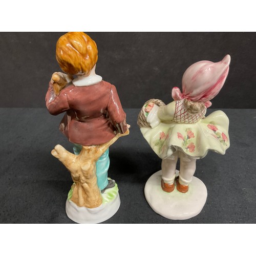 61 - ROYAL DOULTON CISSY HN1809, ROYAL DOULTON BABIE, GEOBOLS FIGURE A/F AN ITALIAN FIGURE AND ONE ANOTHE... 