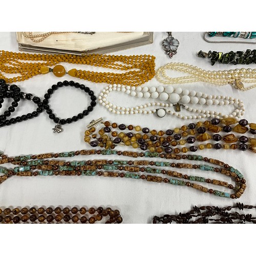 105 - COLLECTION OF LADIES NECKLACES ETC