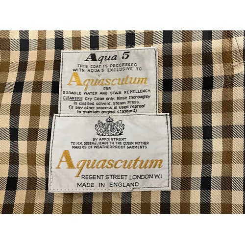 100 - VINTAGE AQUASCUTUM TRENCH COAT - SIZE AQUA 5