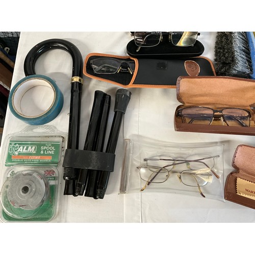 115 - TWO BOXES OF MISCELLANEOUS ITEMS TO INCLUDE VINTAGE RADIO, TREEN, MOBILE PHONES ETC