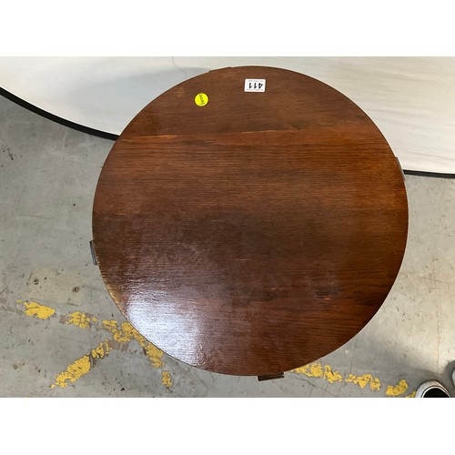 411 - VINTAGE OAK FOLDING CIRCULAR TABLE H19” D22”