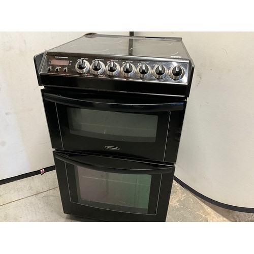 424 - TRICITY BENDIX 4 RING ELECTRIC COOKER - WOULD BENEFIT FROM CLEAN