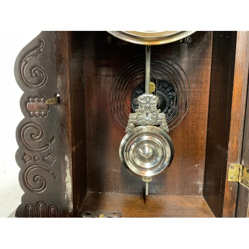 3 - AMERICAN GINGER BREAD CLOCK COMPLETE WITH PENDULUM AND KEY H23