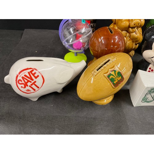 6 - COLLECTION OF CERAMIC AND OTHER NOVELTY MONEY BOXES