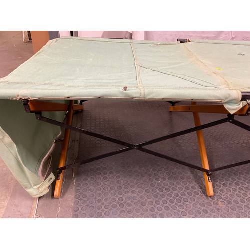 12 - VINTAGE FOLDING CANVAS AND WOOD CAMP BED (VERY GOOD CONDITION)