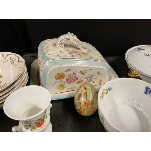 14 - BOX OF VICTORIAN AND LATER CHINA TO INCLUDE TULIP VASES  ROYAL WOCESTER TERRINES ANYSLEY ETC