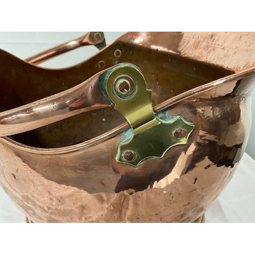 22 - VICTORIAN COPPER COAL SCUTTLE