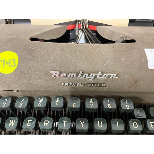 35 - VINTAGE REMINGTON TRAVEL TYPEWRITER