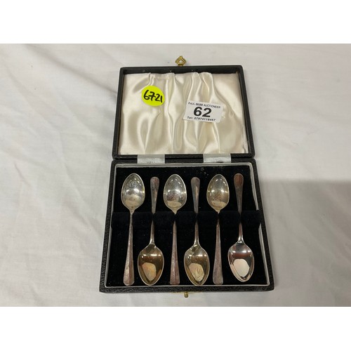 62 - HALLMARKED SILVER CASED SET OF 6 TEA SPOONS