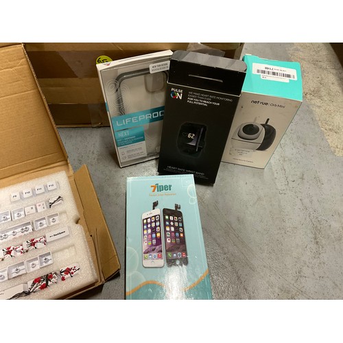 140 - BOX OF NEW ITEMS TO INCLUDE PHONE CASES COMPUTER ITEMS ETC