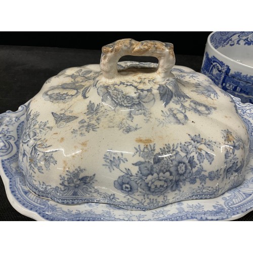 170 - BOX OF VICTORIAN BLUE AND WHITE CHINA TO INCLUDE MASONS JUG, SPODE BOWL, MEAT PLATES, TUREENS ETC