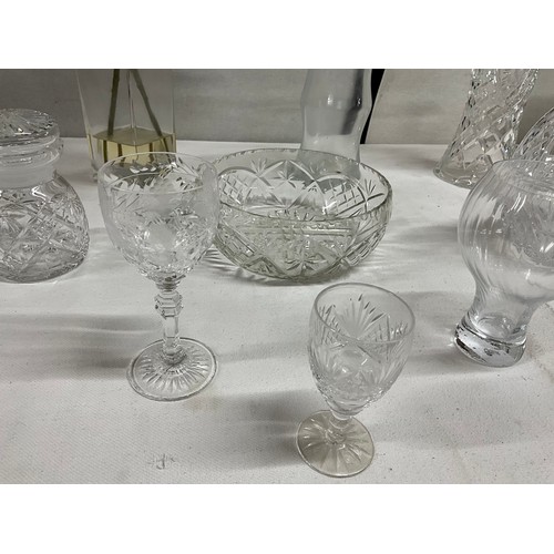 204 - TWO BOXES OF GLASSWARE TO INCLUDE CRYSTAL VASES ETC