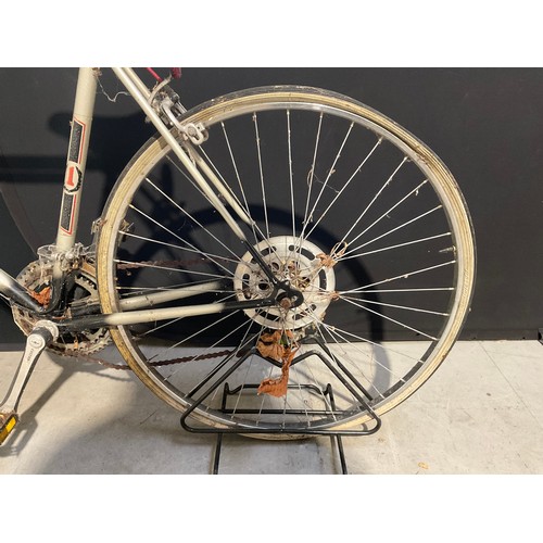 245 - VINTAGE RALEIGH GENTS 10 SPEED RACING CYCLE