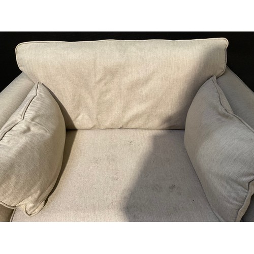 257 - BIEGE UPHOLSTERED SNUGGLE CHAIR