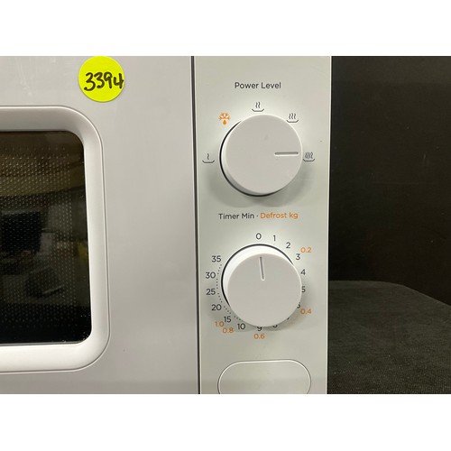 379 - COMFEE MICROWAVE OVEN