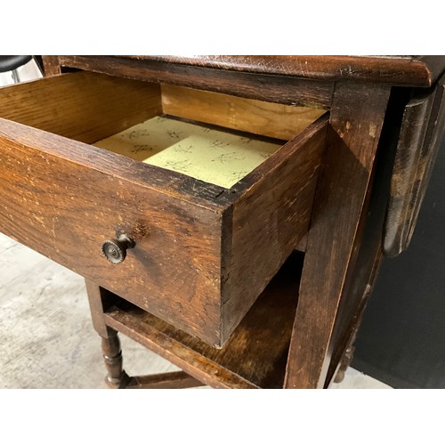 375 - VINTAGE OAK DROP LEAF BEDSIDE CABINET WITH DRAW TO TOP  H28