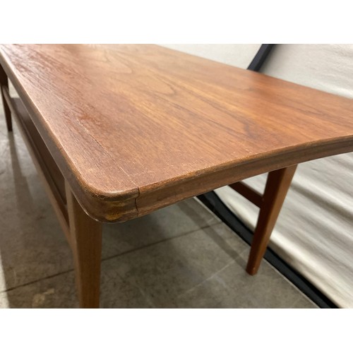 281 - MID CENTURY TEAK COFFEE TABLE WITH UNDER TIER SHELF H14