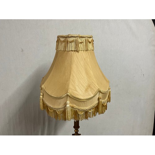 371 - MODERN BRASS EFFECT STANDARD LAMP WITH SHADE H62