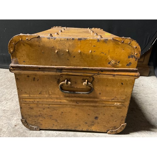 291 - VICTORIAN TIN CHEST A/F H14