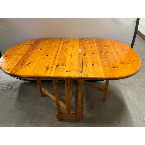 353 - MODERN PINE DROP LEAF GATELEG TABLE H29