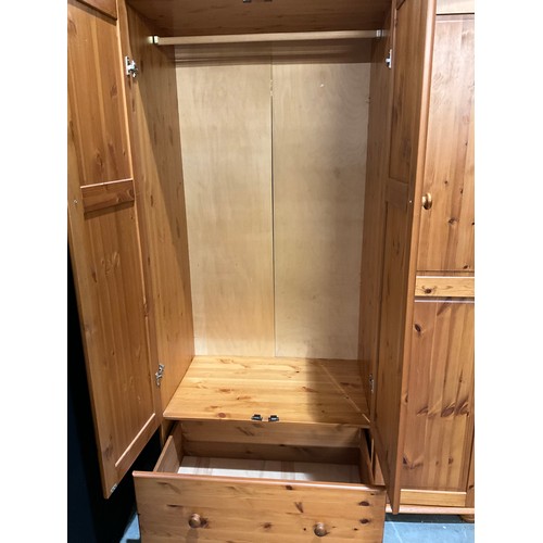 334 - MODERN PINE TRIPLE WARDROBE A/F
H73