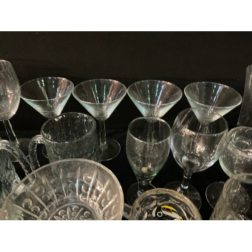 16 - 3 BOXES OF GLASSWARE TO INCLUDE DRINKING GLASSES ETC