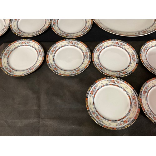 22 - VINTAGE WELDONWARE DINNER SERVICE 47 PIECES