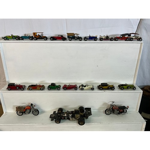 66 - BOX OF MODEL CARS MOTORBIKES ETC