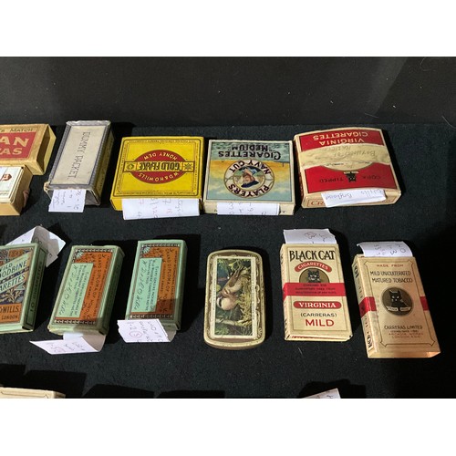 114 - LARGE QUANTITY OF CIGARETTE CARDS