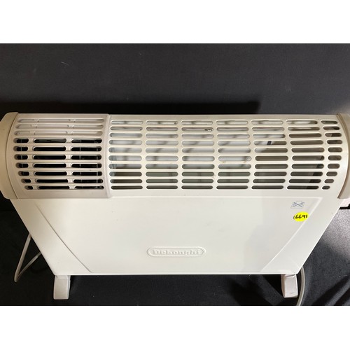 39 - ELECTRIC DELONGHI CONVECTOR HEATER