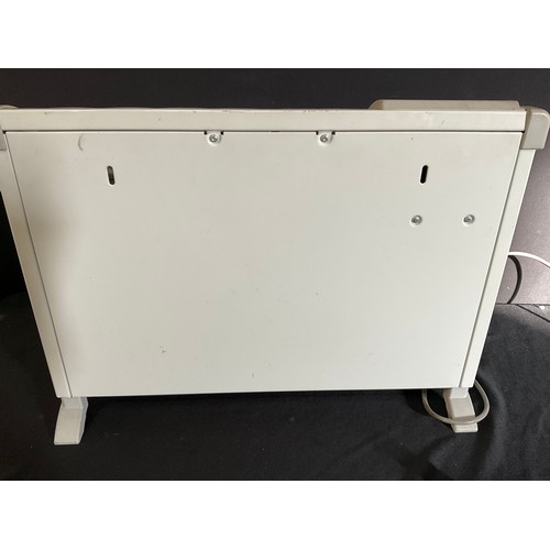 39 - ELECTRIC DELONGHI CONVECTOR HEATER