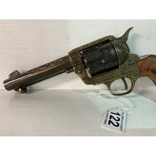 122 - REPRODUCTION REPLICA REVOLVER