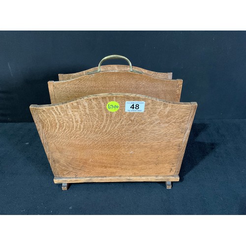 48 - VINTAGE SOLID OAK DOUBLE DIVISION MAGAZINE RACK