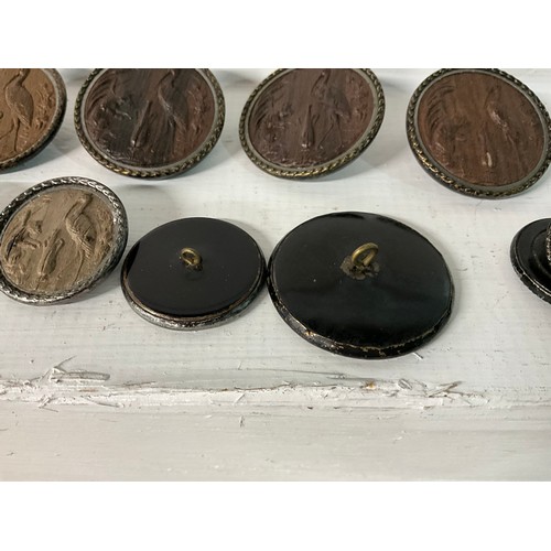 124 - COLLECTION OF VICTORIAN BUTTONS