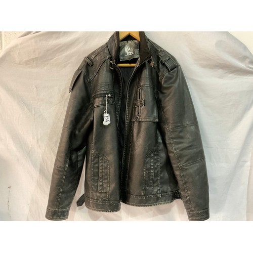 133 - VINTAGE LEATHER JACKET 
SIZE EXTRA LARGE