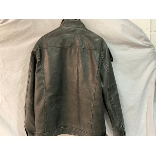 133 - VINTAGE LEATHER JACKET 
SIZE EXTRA LARGE